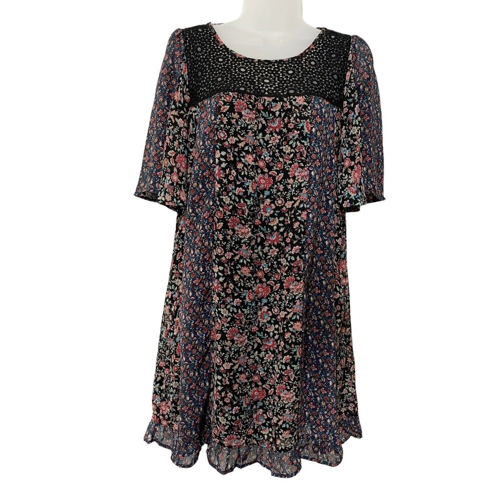 Intu Floral Boho Dress Medium Bell Sleeve Lace Yoke Criss Cross Back Lined